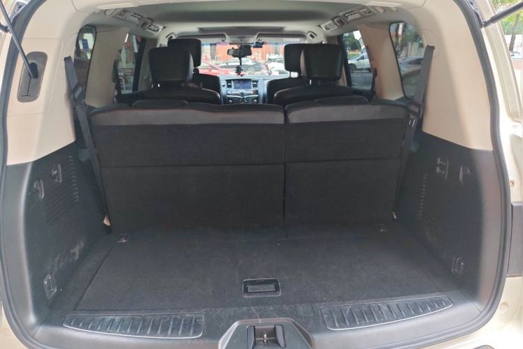 Used Infiniti QX80 2013 5.6L 4WD Trunk