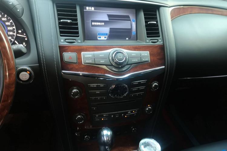 Used Infiniti QX80 2016 5.6L 4WD Audio And AC Panel