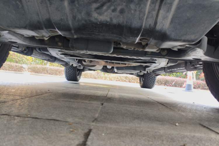 Used Infiniti QX80 2016 5.6L 4WD Chassis Front
