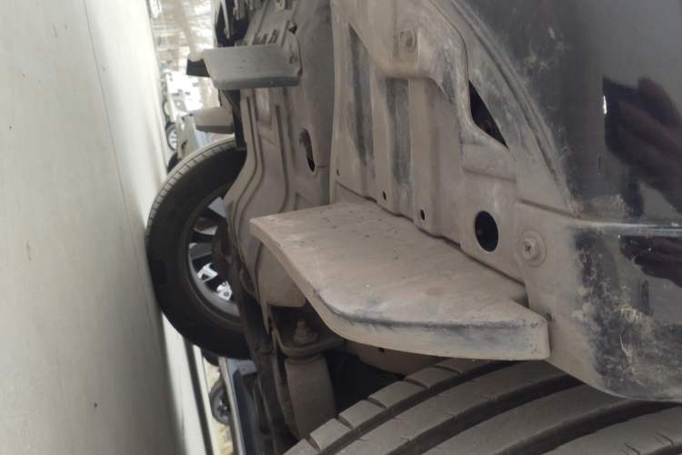 Used Infiniti QX80 2016 5.6L 4WD Chassis Front