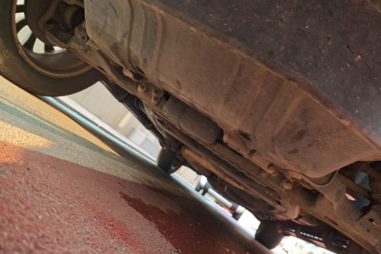 Used Infiniti QX80 2016 5.6L 4WD Chassis Front Left