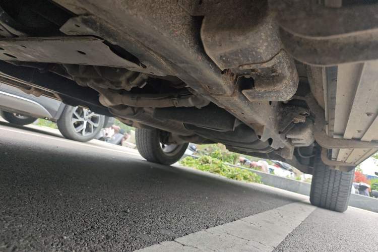 Used Infiniti QX80 2016 5.6L 4WD Chassis Front Left