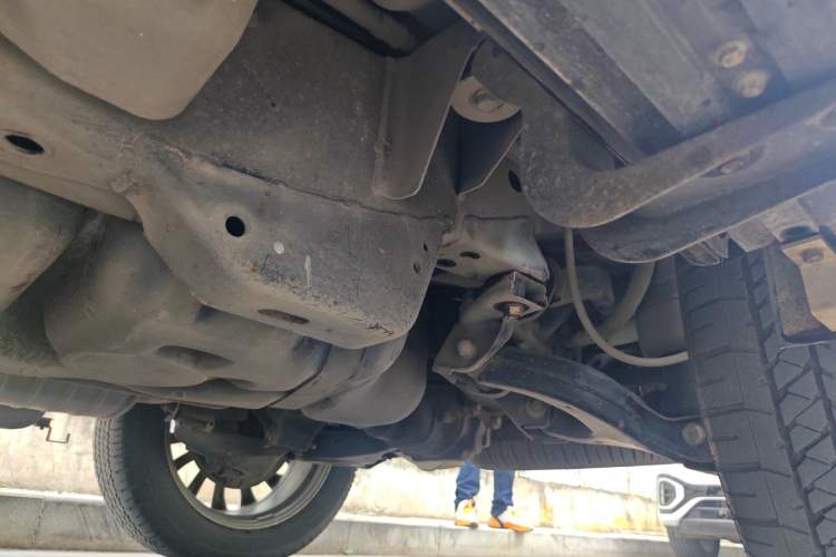 Used Infiniti QX80 2016 5.6L 4WD Chassis Rear Left