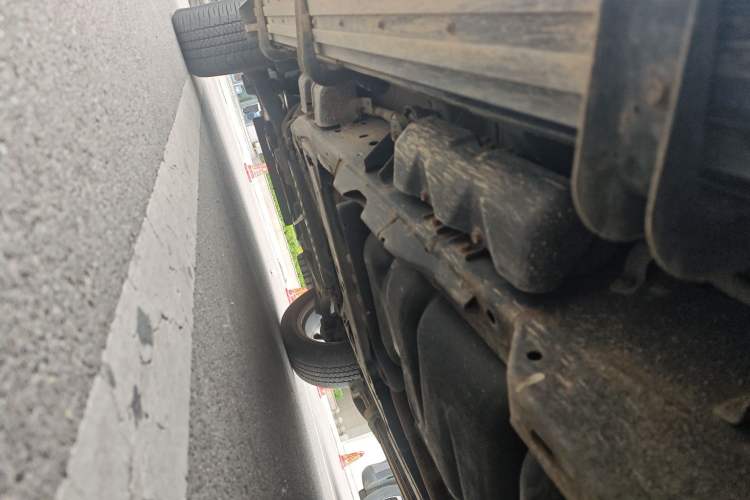 Used Infiniti QX80 2016 5.6L 4WD Chassis Rear Left