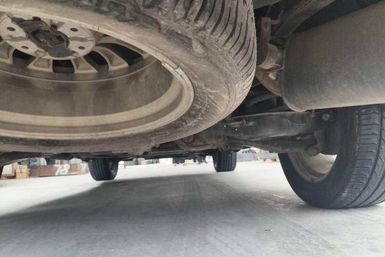 Used Infiniti QX80 2016 5.6L 4WD Chassis Rear Right