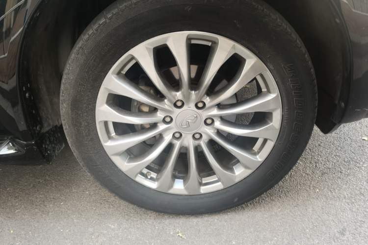 Used Infiniti QX80 2016 5.6L 4WD Exterior 7