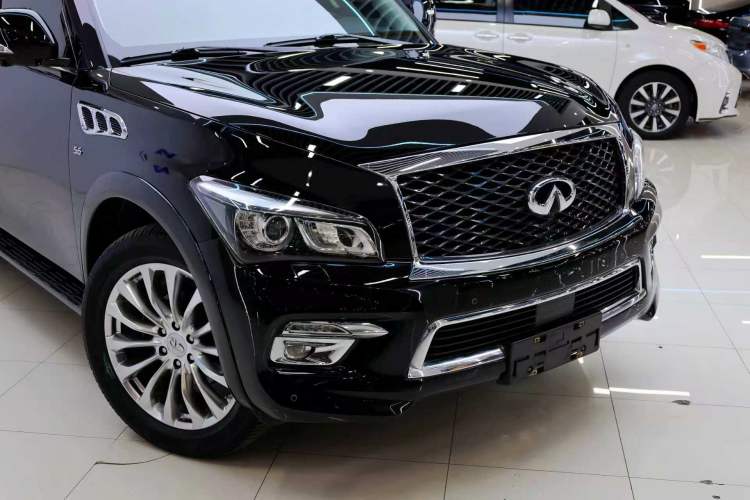 Used Infiniti QX80 2016 5.6L 4WD Exterior 9