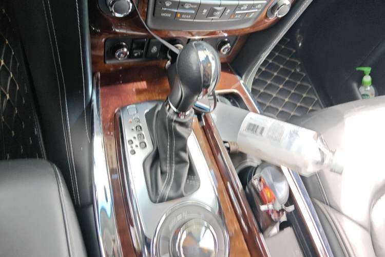 Used Infiniti QX80 2016 5.6L 4WD Gear Lever