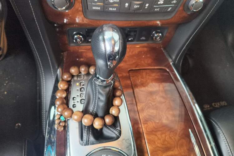 Used Infiniti QX80 2016 5.6L 4WD Gear Lever