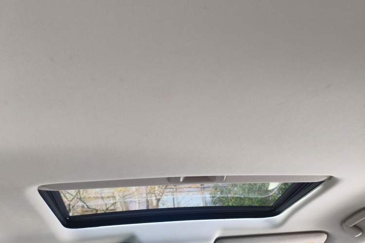 Used Infiniti QX80 2016 5.6L 4WD Headliner
