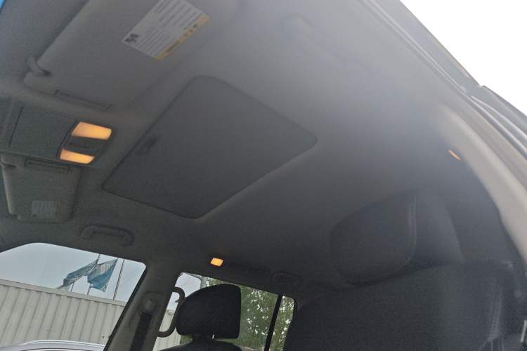 Used Infiniti QX80 2016 5.6L 4WD Headliner