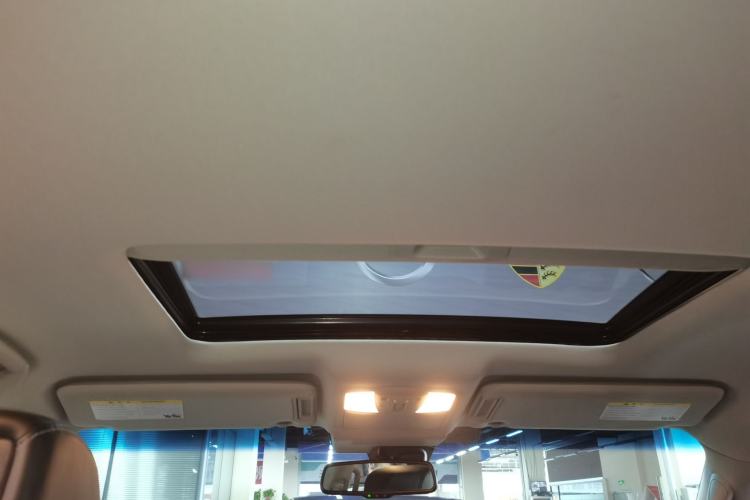 Used Infiniti QX80 2016 5.6L 4WD Headliner