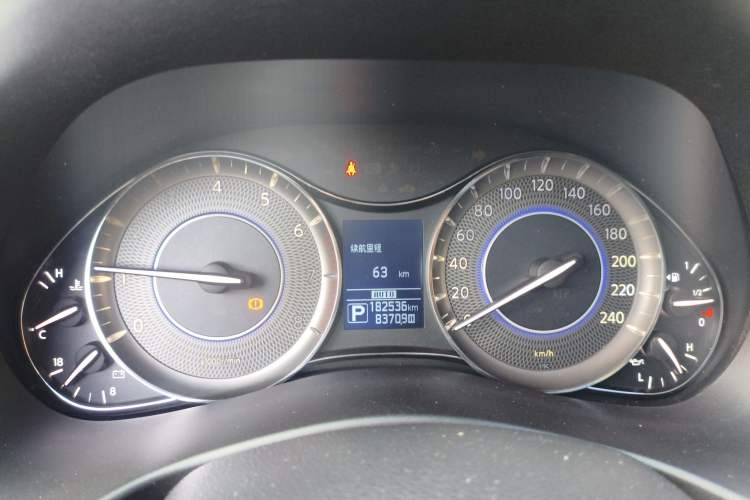 Used Infiniti QX80 2016 5.6L 4WD Instrument Cluster