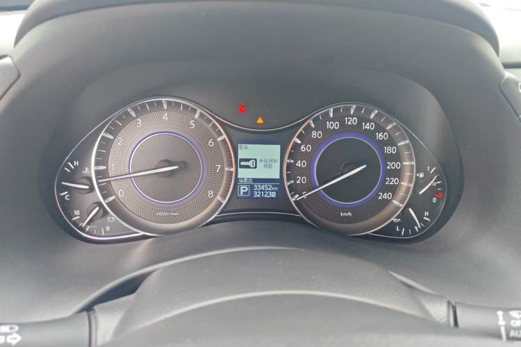Used Infiniti QX80 2016 5.6L 4WD Instrument Cluster