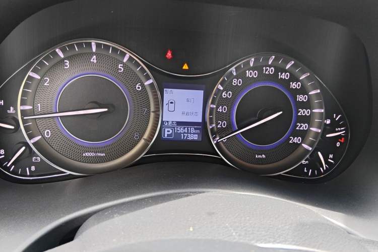 Used Infiniti QX80 2016 5.6L 4WD Instrument Cluster