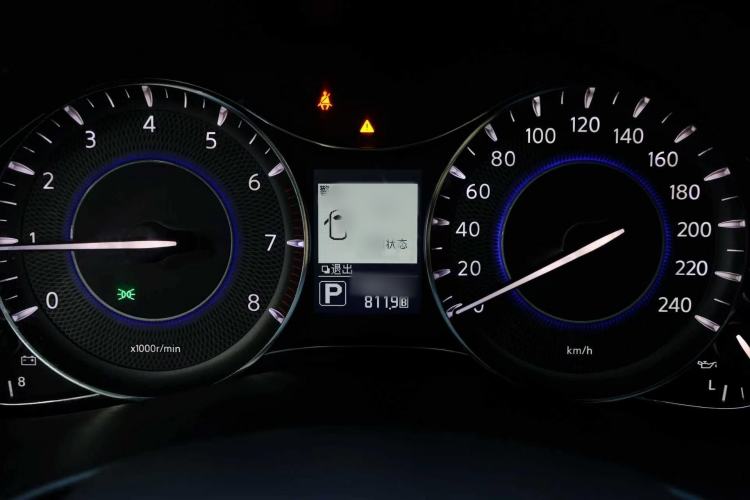 Used Infiniti QX80 2016 5.6L 4WD Instrument Cluster