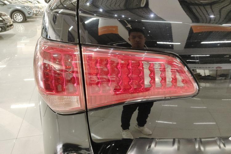 Used Infiniti QX80 2016 5.6L 4WD Left Rear Taillight