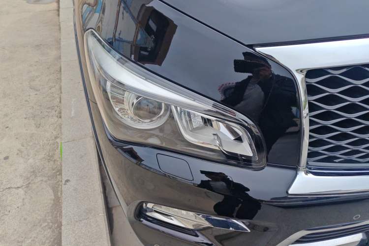 Used Infiniti QX80 2016 5.6L 4WD Right Front Headlight