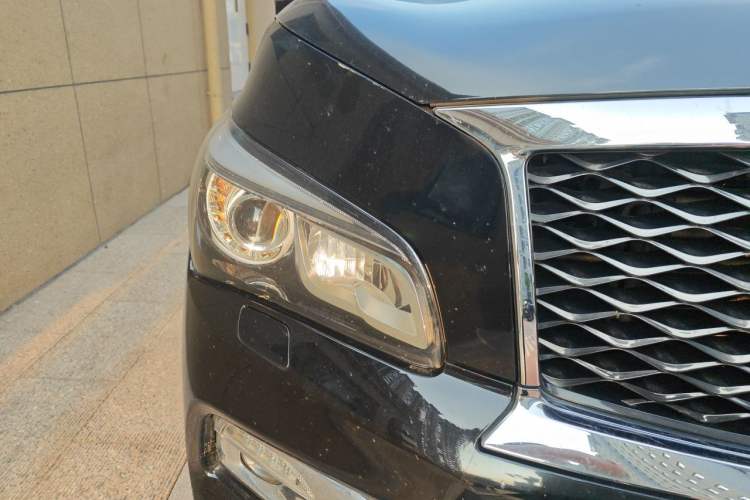 Used Infiniti QX80 2016 5.6L 4WD Right Front Headlight