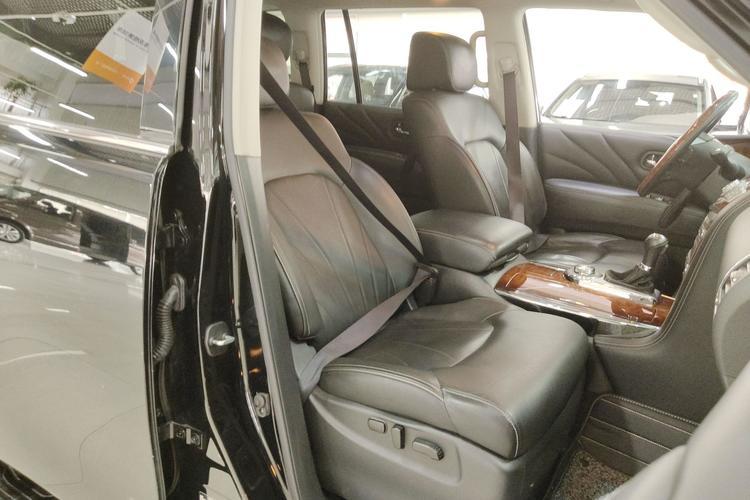 Used Infiniti QX80 2016 5.6L 4WD Right Front Seat