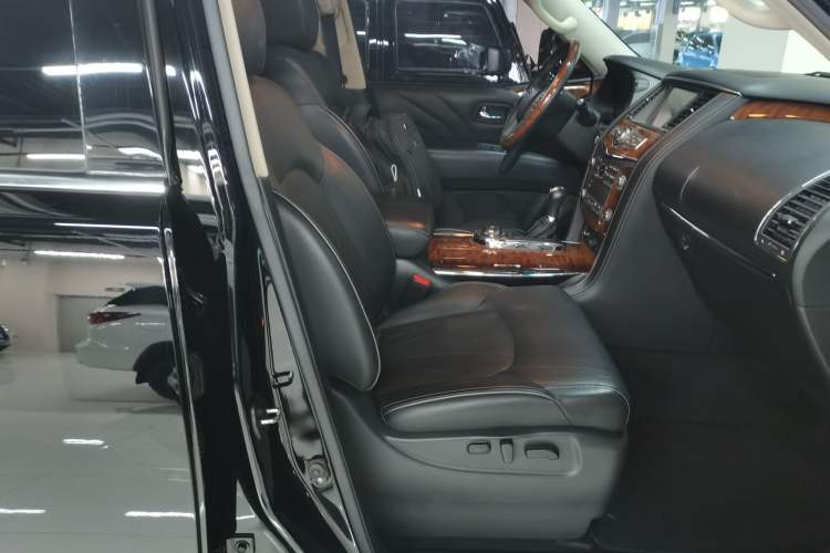 Used Infiniti QX80 2016 5.6L 4WD Right Front Seat