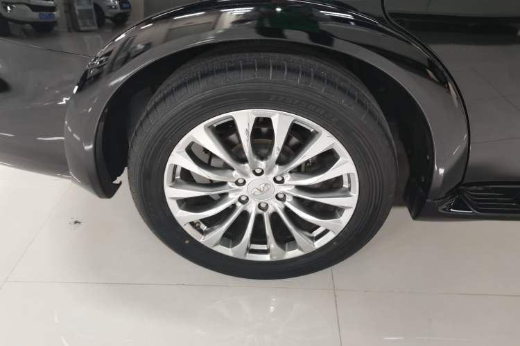 Used Infiniti QX80 2016 5.6L 4WD Right Rear Wheel Hub