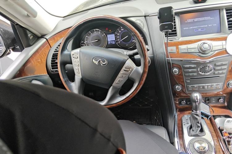 Used Infiniti QX80 2016 5.6L 4WD Steering Wheel