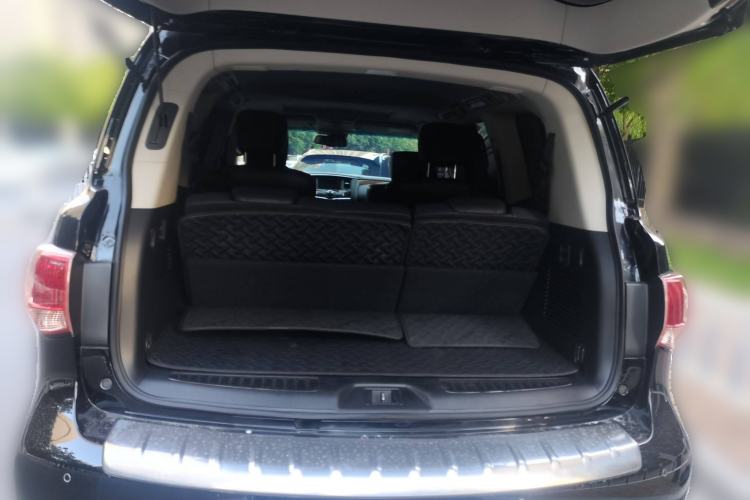 Used Infiniti QX80 2016 5.6L 4WD Trunk