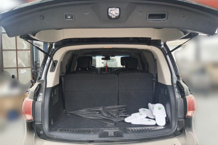 Used Infiniti QX80 2016 5.6L 4WD Trunk