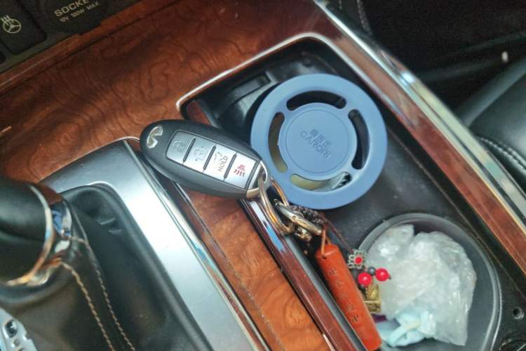 Used Infiniti QX80 2016 5.6L 4WD Vehicle Key