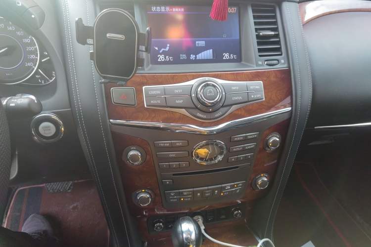 Used Infiniti QX80 2016 5.6L 4WD Audio And AC Panel