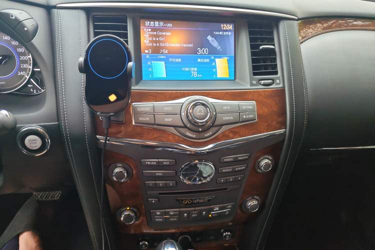 Used Infiniti QX80 2016 5.6L 4WD Audio And AC Panel