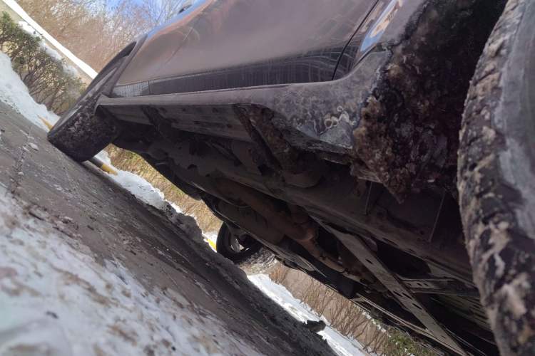 Used Infiniti QX80 2016 5.6L 4WD Chassis Front Right