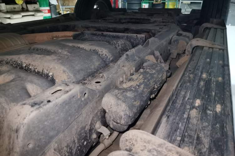 Used Infiniti QX80 2016 5.6L 4WD Chassis Rear Left