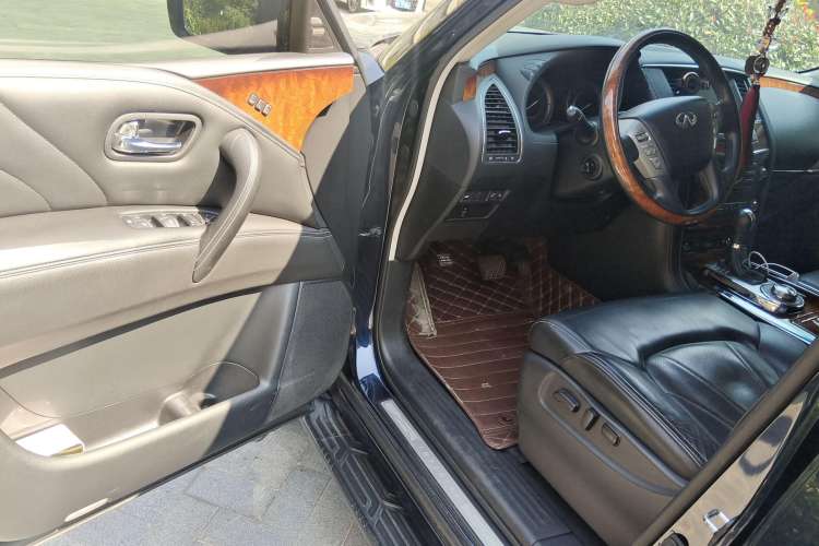 Used Infiniti QX80 2016 5.6L 4WD Driver Seat