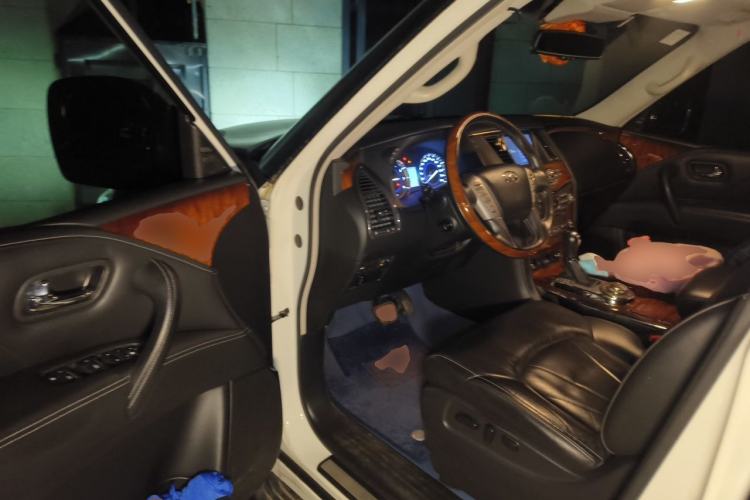 Used Infiniti QX80 2016 5.6L 4WD Driver Seat