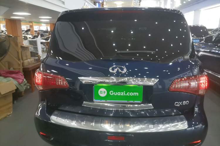 Used Infiniti QX80 2016 5.6L 4WD Exterior 4