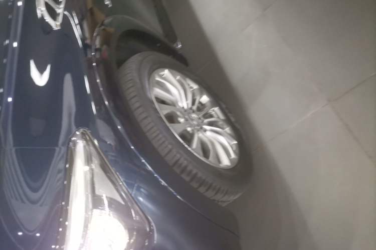 Used Infiniti QX80 2016 5.6L 4WD Exterior 7