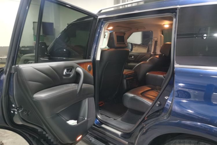 Used Infiniti QX80 2016 5.6L 4WD Left Rear Seat