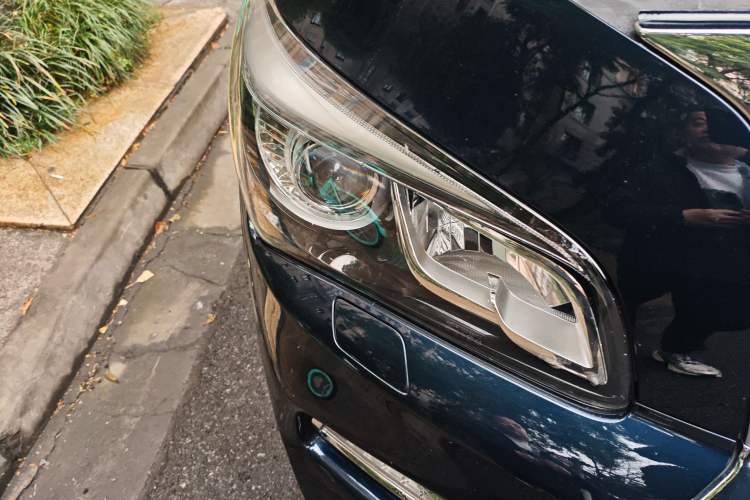 Used Infiniti QX80 2016 5.6L 4WD Right Front Headlight