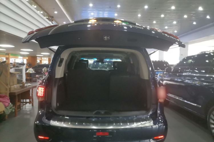 Used Infiniti QX80 2016 5.6L 4WD Trunk