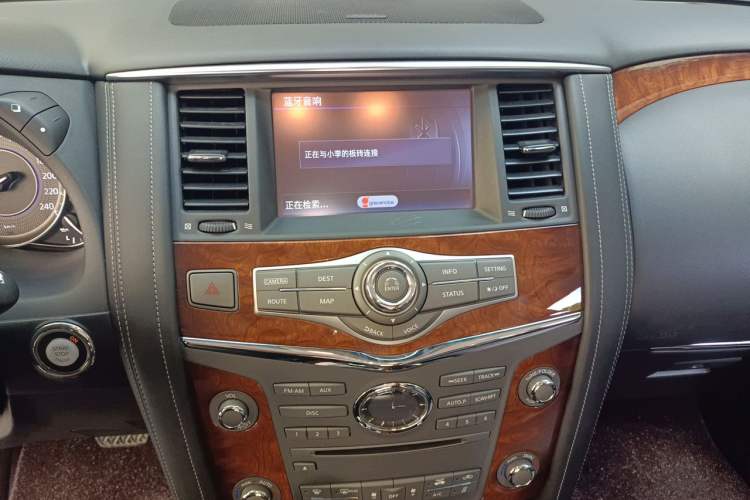 Used Infiniti QX80 2016 5.6L 4WD Audio And AC Panel