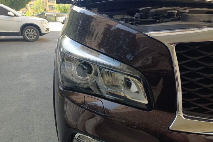 Used Infiniti QX80 2016 5.6L 4WD Right Front Headlight