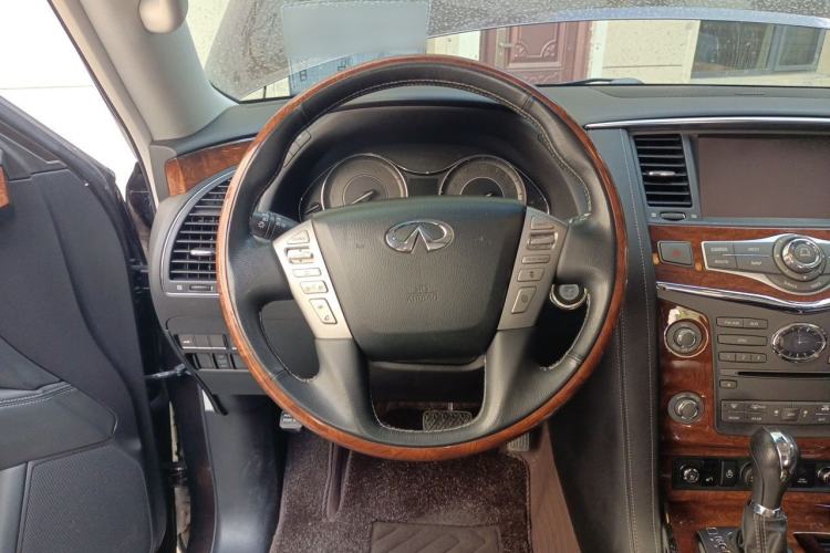 Used Infiniti QX80 2016 5.6L 4WD Steering Wheel