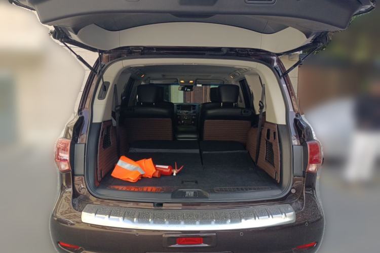 Used Infiniti QX80 2016 5.6L 4WD Trunk