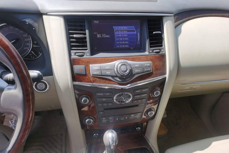 Used Infiniti QX80 2016 5.6L 4WD Audio And AC Panel