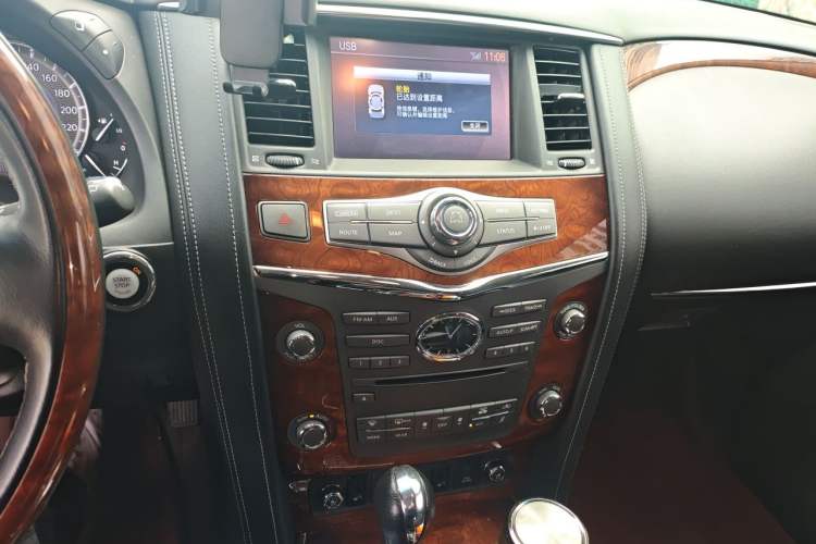Used Infiniti QX80 2016 5.6L 4WD Audio And AC Panel