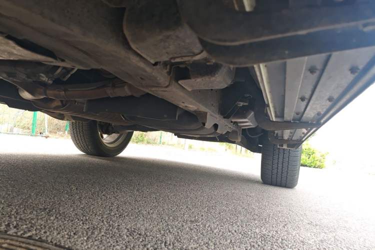 Used Infiniti QX80 2016 5.6L 4WD Chassis Front Left
