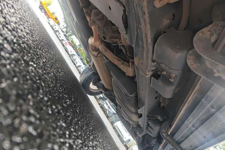 Used Infiniti QX80 2016 5.6L 4WD Chassis Front Left
