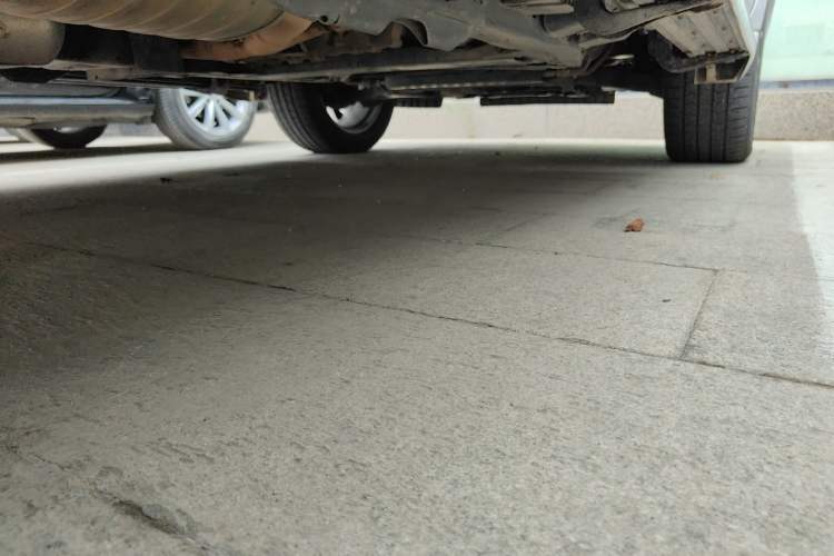 Used Infiniti QX80 2016 5.6L 4WD Chassis Rear Right